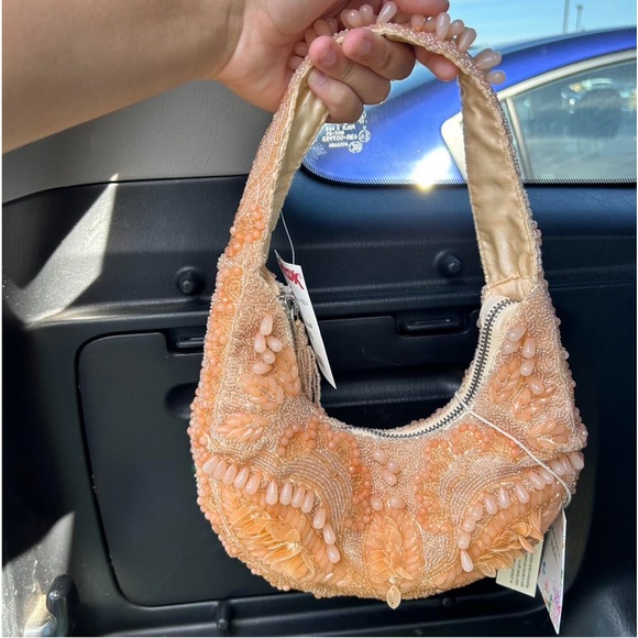 TJ Maxx Marshall’s viral orange peach Pearl floral Beaded Shoulder Bag sequins - Picture 3 of 5